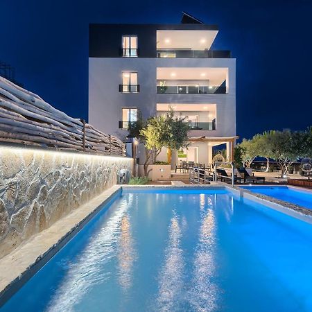 Liberty Living Apartments Split Exterior photo